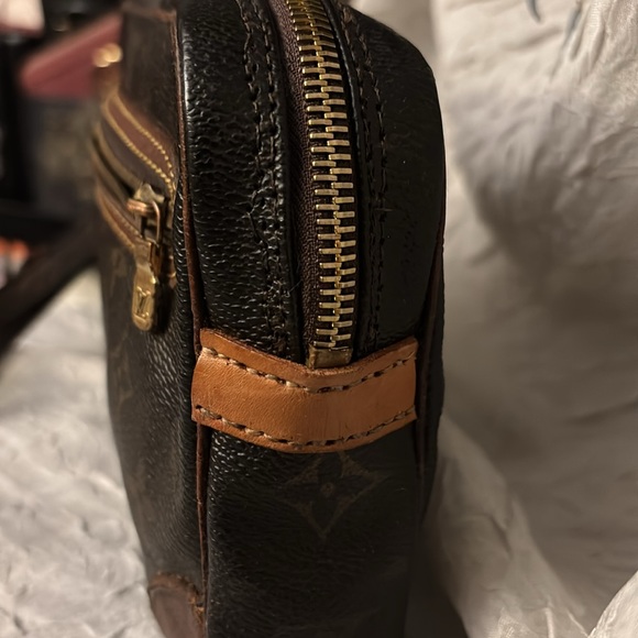 LOUIS VUITTON Monogram Marly
Dragonne GM Clutch Bag
Auth with COA - Picture 3 of 15